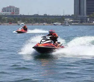 uso irregular de motos aquáticas